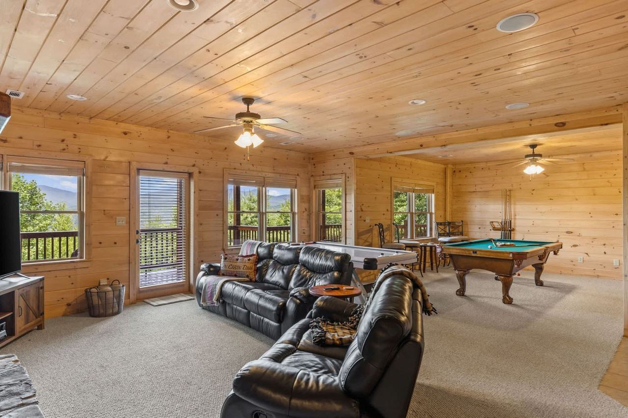 121 Pontoosuc Dr #1252437P - Photo 6 of 50