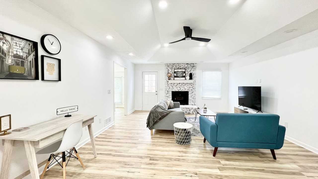 1875 Terrace Lake Dr #1254401P - Photo 2 of 26