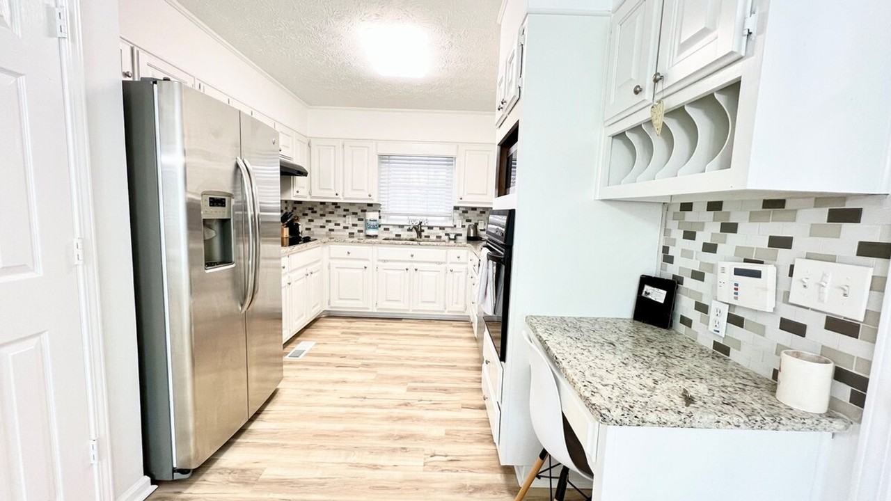 1875 Terrace Lake Dr #1254401P - Photo 7 of 26