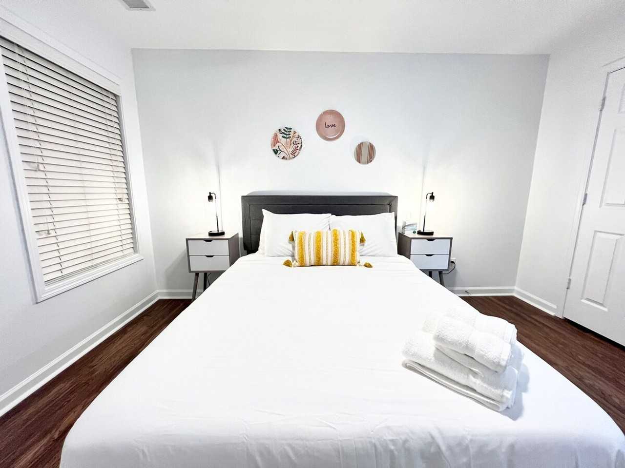 6036 Barker Lndg #1254415P - Photo 6 of 31