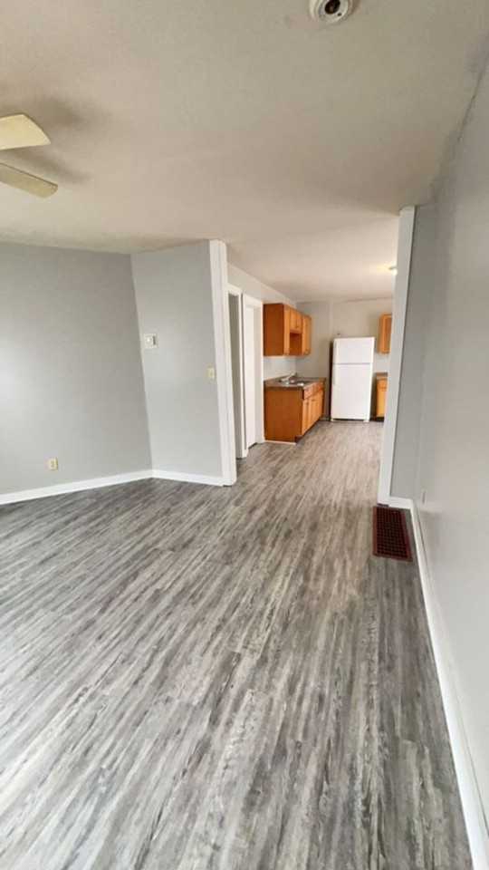 906 W. Main St - Photo 5 of 12