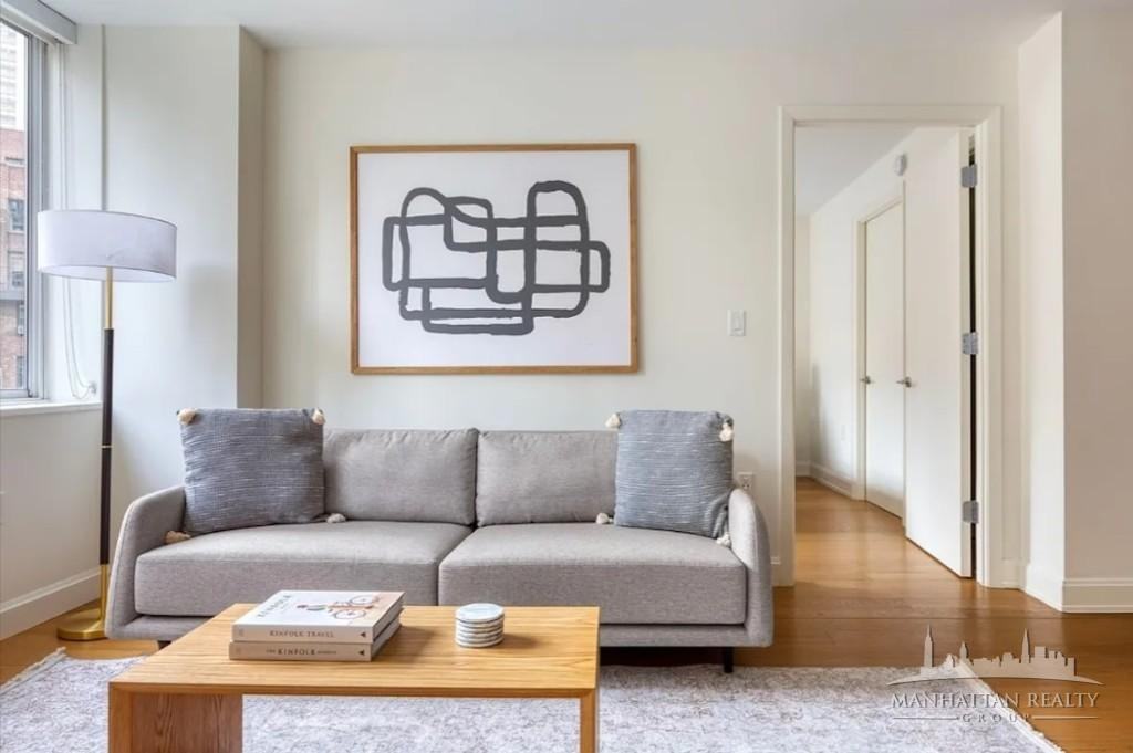 E 54th St #1608 - Photo 2 of 14