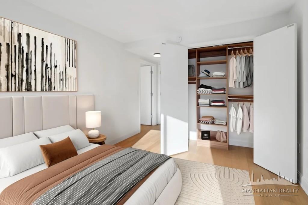 E 54th St #1608 - Photo 3 of 14