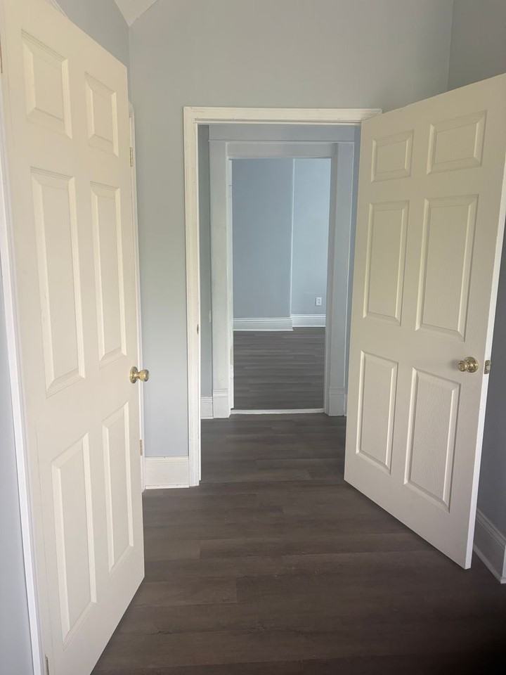 520 Zane St - Photo 2 of 16