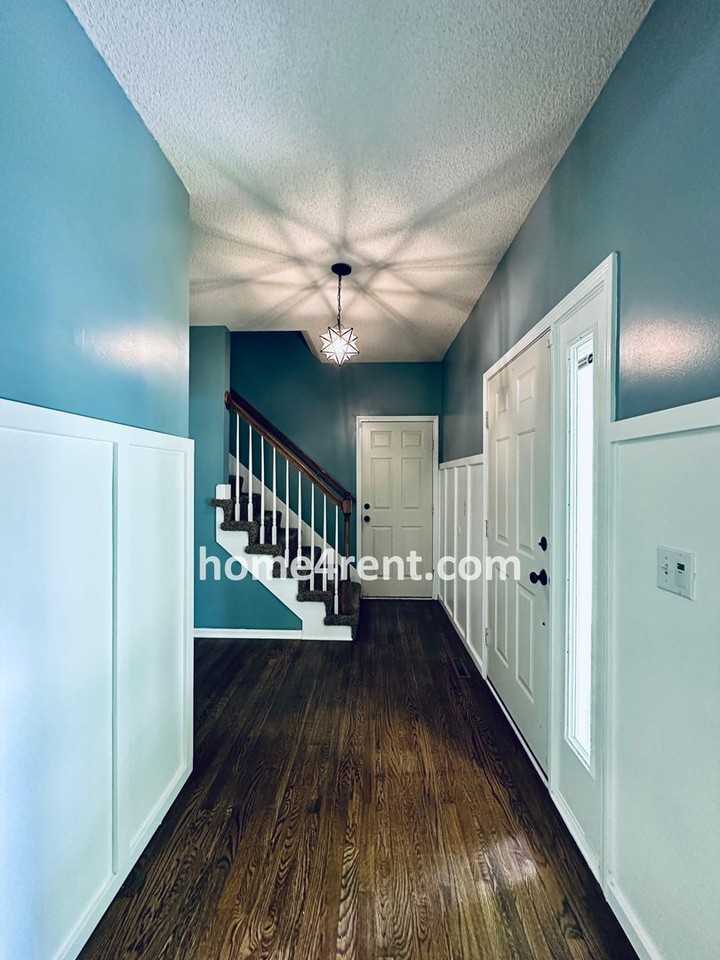 14197 W 149th Ter - Photo 3 of 50