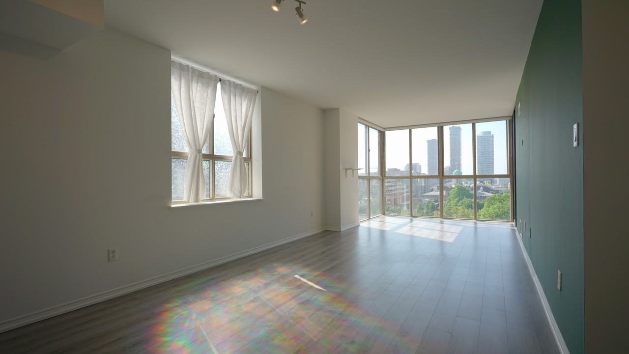 95 St James Square #902 - Photo 3 of 26