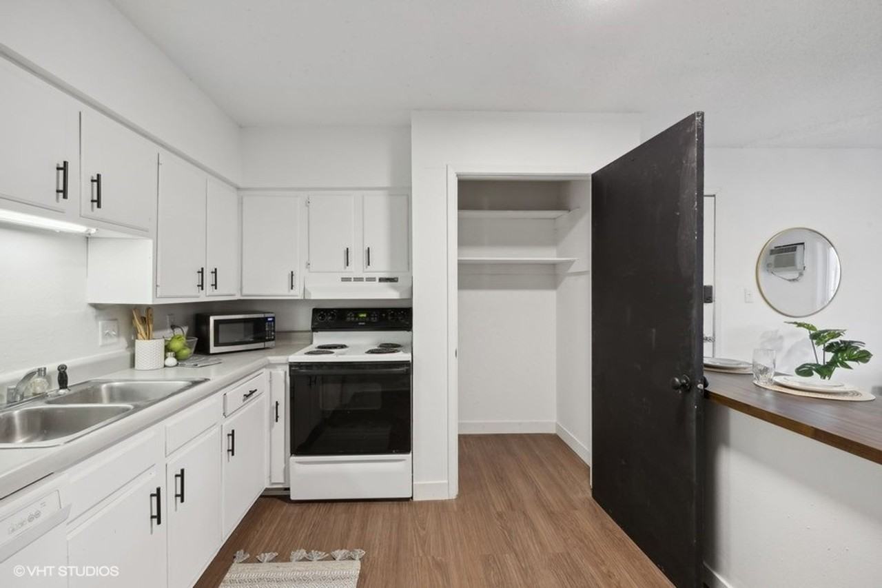 6319 Hickman Road #15 - Photo 7 of 45