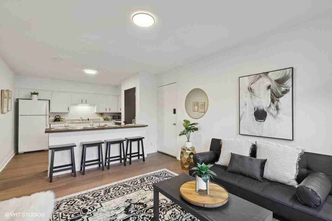 6319 Hickman Road #15 - Photo 5 of 45