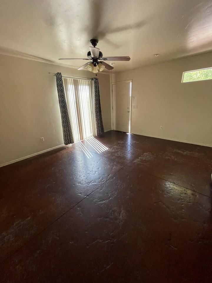 2540 Cutlass Ln - Photo 3 of 9