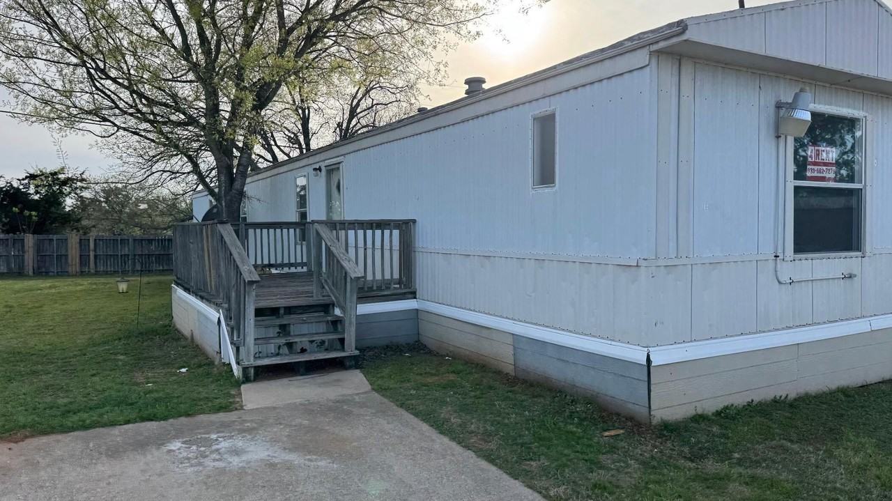 149 Guadalupe St - Photo 5 of 18