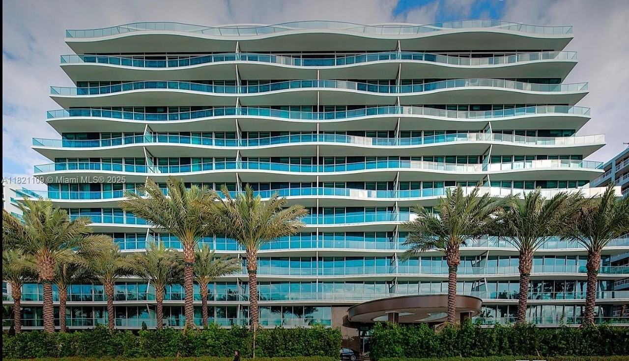 9349 Collins Avenue #502 - Photo 4 of 18