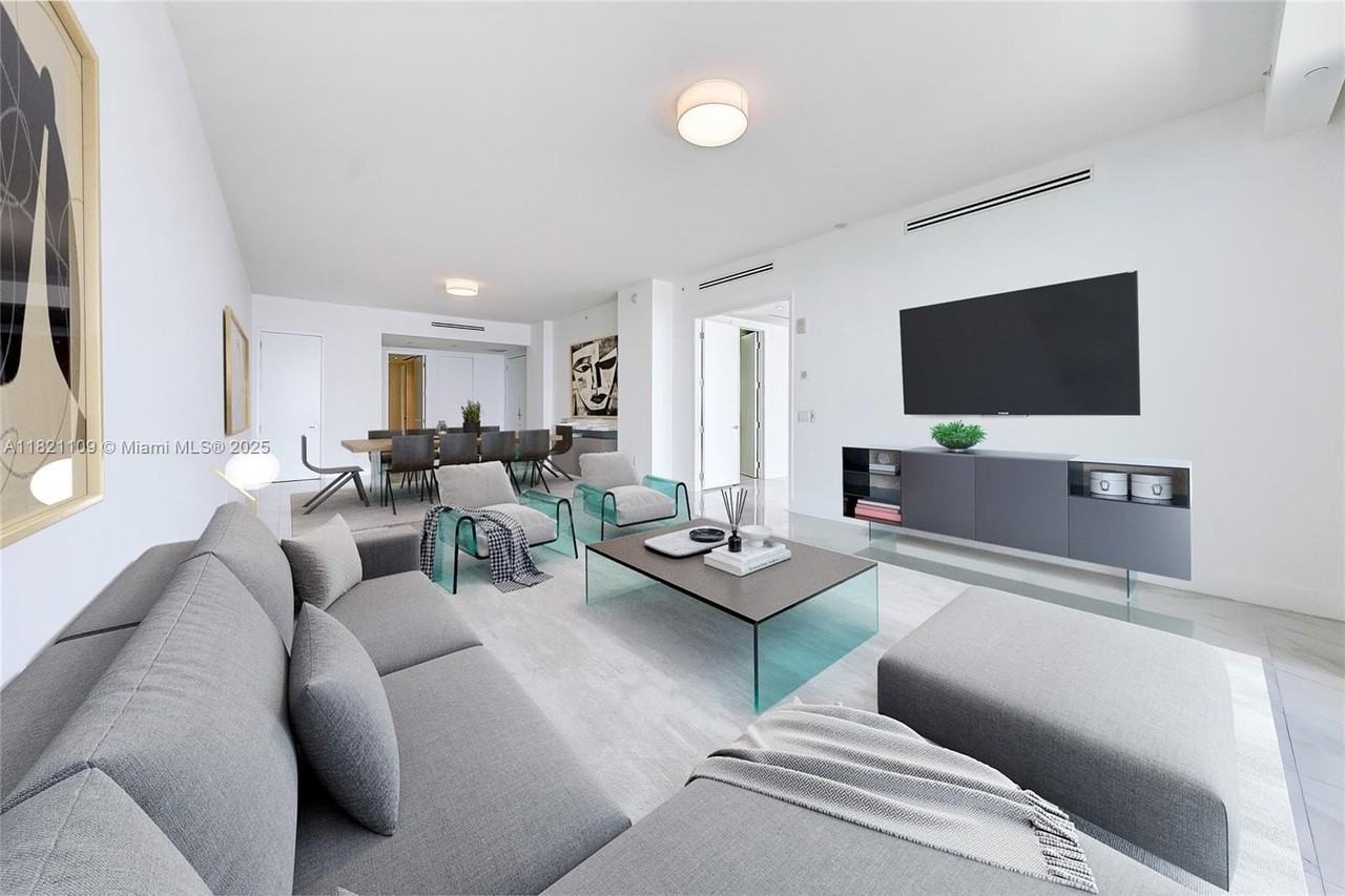 9349 Collins Avenue #502 - Photo 6 of 18