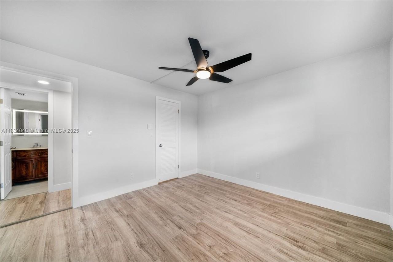 8901 S Hollybrook Blvd #109 - Photo 6 of 22