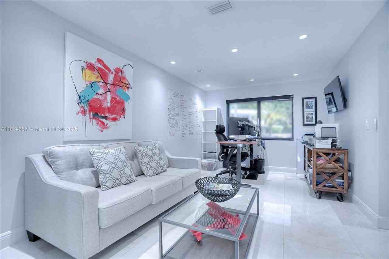 13300 Biscayne Bay Ter - Photo 6 of 50