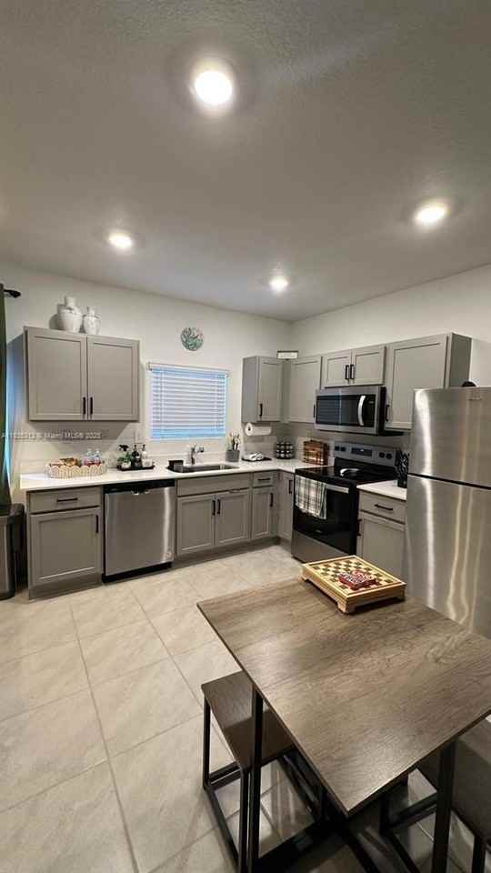 429 Ne 1st Dr #429 - Photo 2 of 8