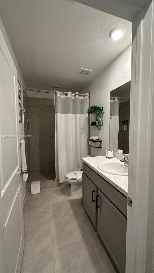 429 Ne 1st Dr #429 - Photo 6 of 8