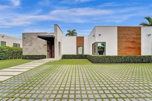 2441 Ne 200th St - Photo 1 of 1