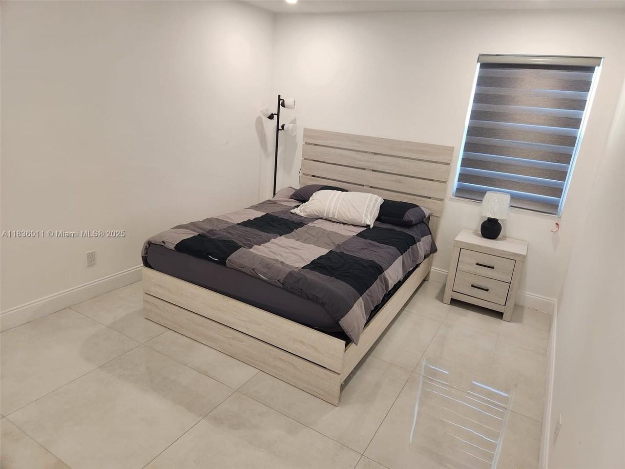 2165 Sw 47th St #1 - Photo 5 of 10