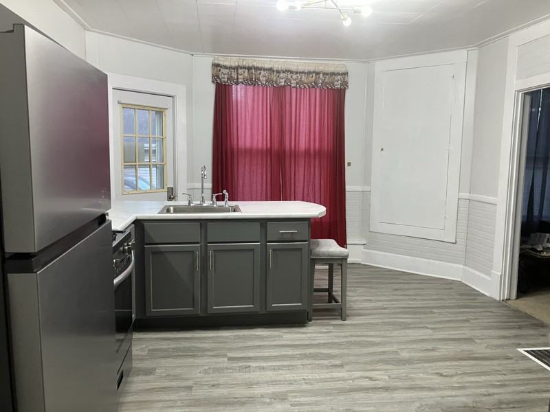 3 N Oak St #A - Photo 5 of 13