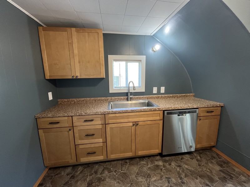 1508 N State St - Photo 2 of 13