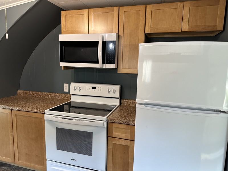 1508 N State St - Photo 3 of 13