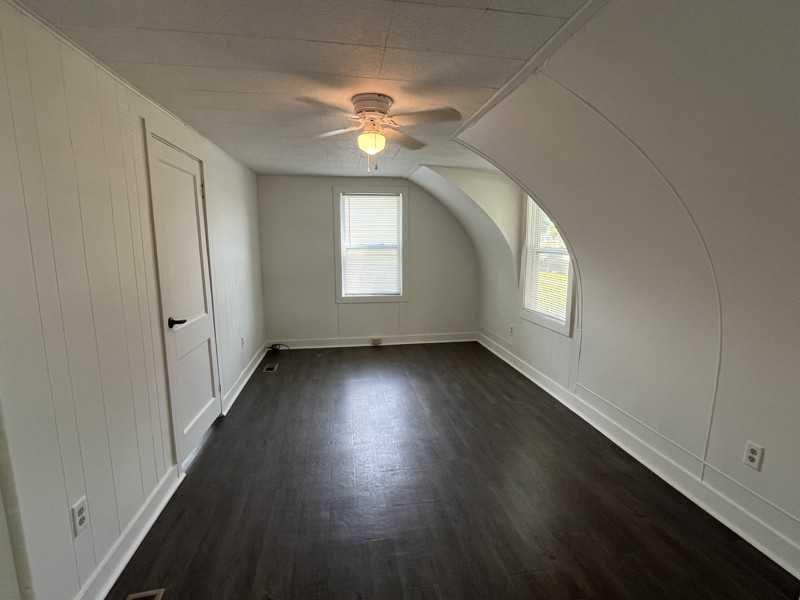 1508 N State St - Photo 5 of 13