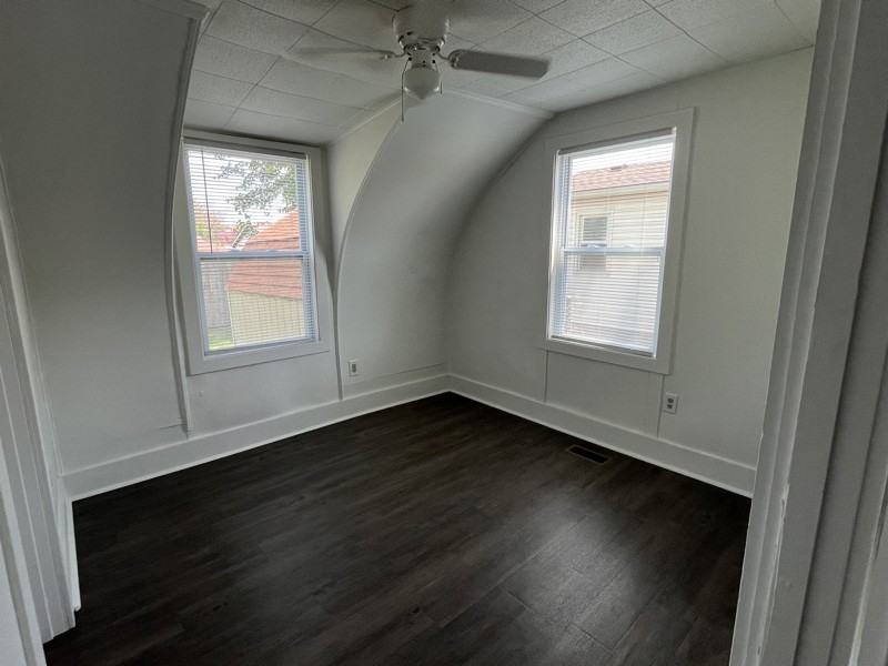 1508 N State St - Photo 6 of 13