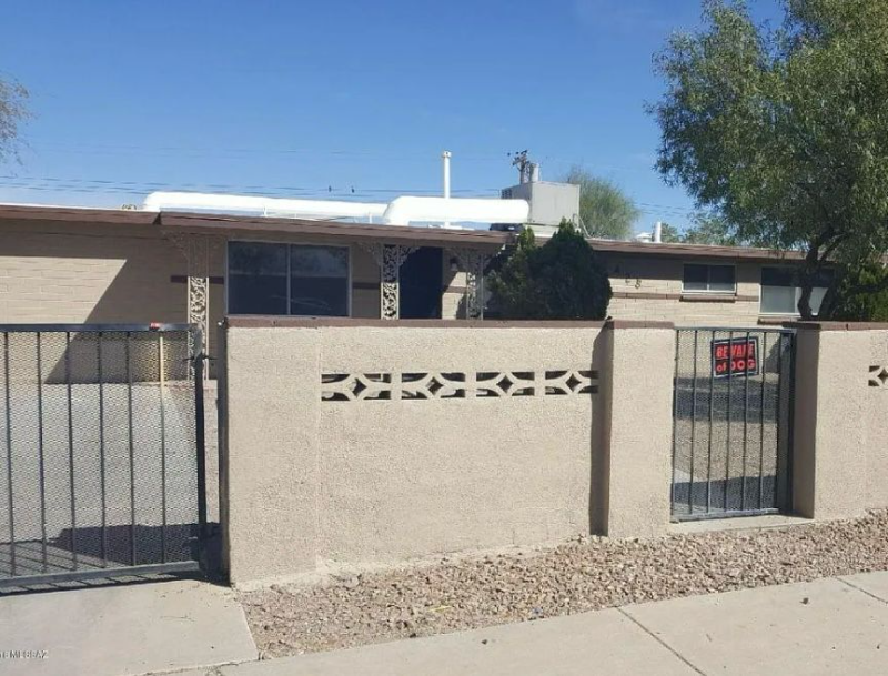 5425 S Alaska Dr - Photo 2 of 17