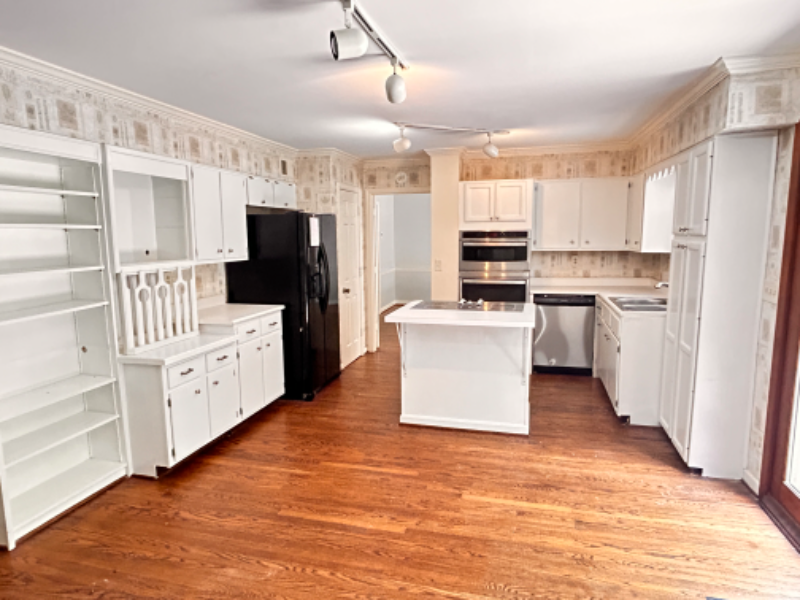 6405 Deep Creek Dr - Photo 5 of 13