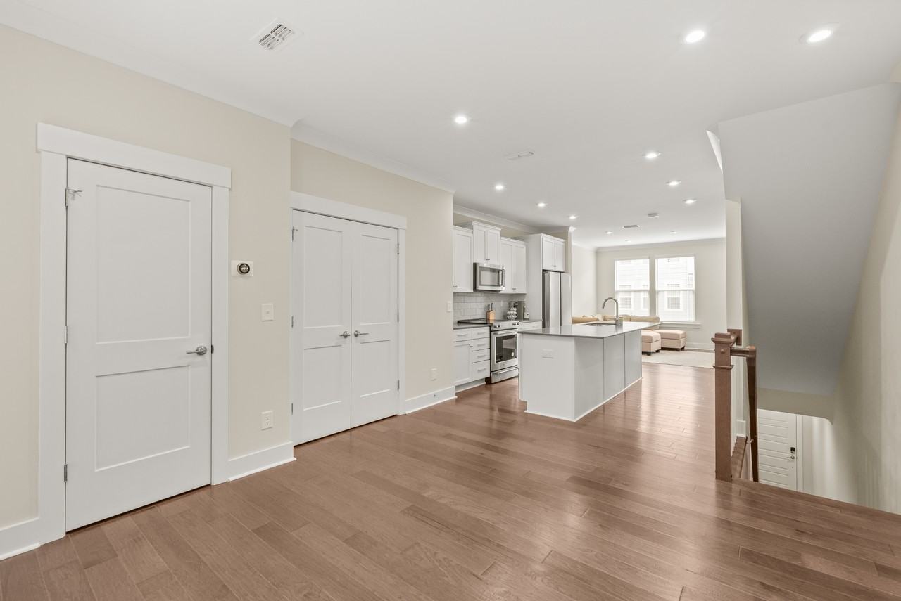 3007 Citizens Ln #01 - Photo 5 of 21