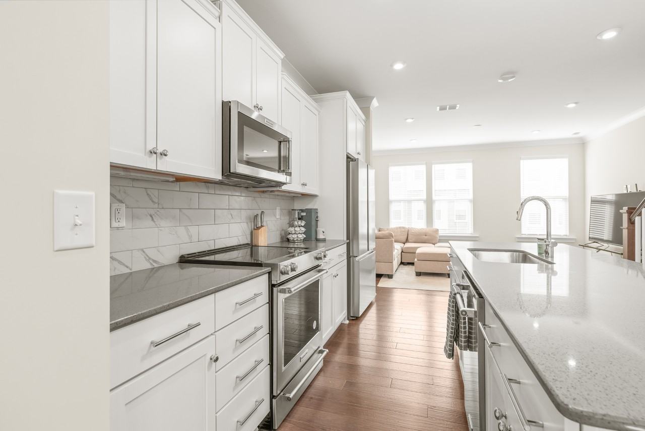 3007 Citizens Ln #01 - Photo 7 of 21