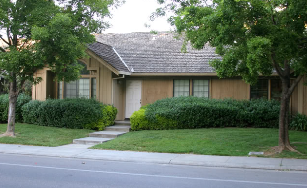 1600 Valdora Street - Photo 7 of 17