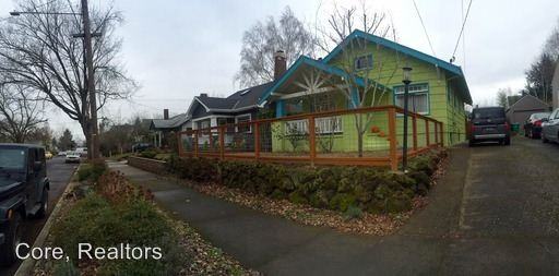 4334 NE 26th Ave - Photo 3 of 12