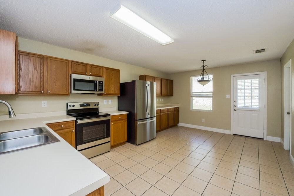 648 Granite Ridge Dr - Photo 7 of 16