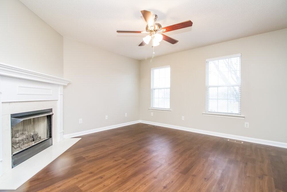 3026 Penny Ln - Photo 2 of 19