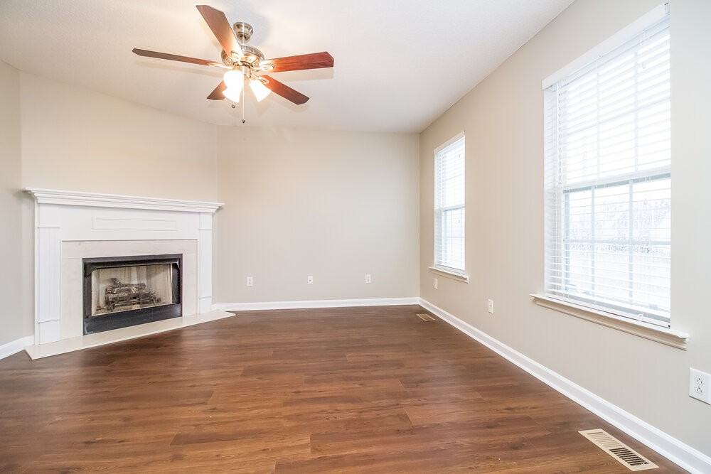 3026 Penny Ln - Photo 3 of 19