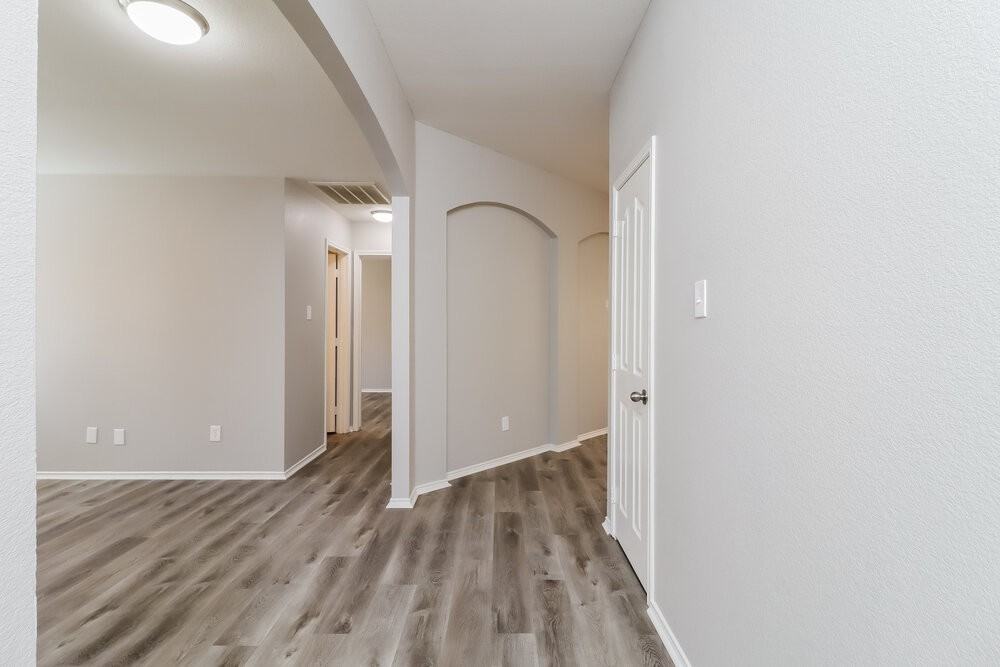 2904 Bourbon St - Photo 3 of 16