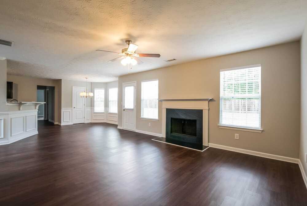 3814 Hadley Rd - Photo 2 of 15
