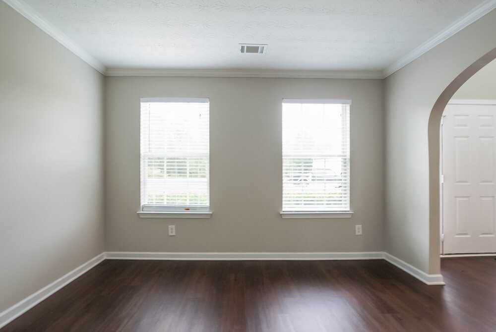 3814 Hadley Rd - Photo 3 of 15