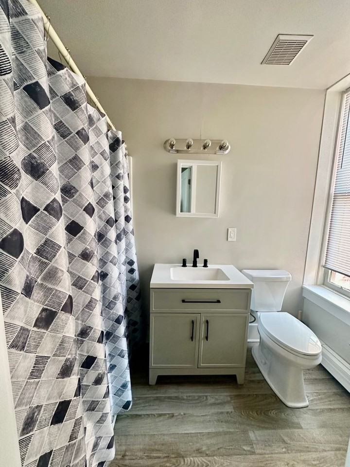 Hill Cafe - Photo 5 of 12