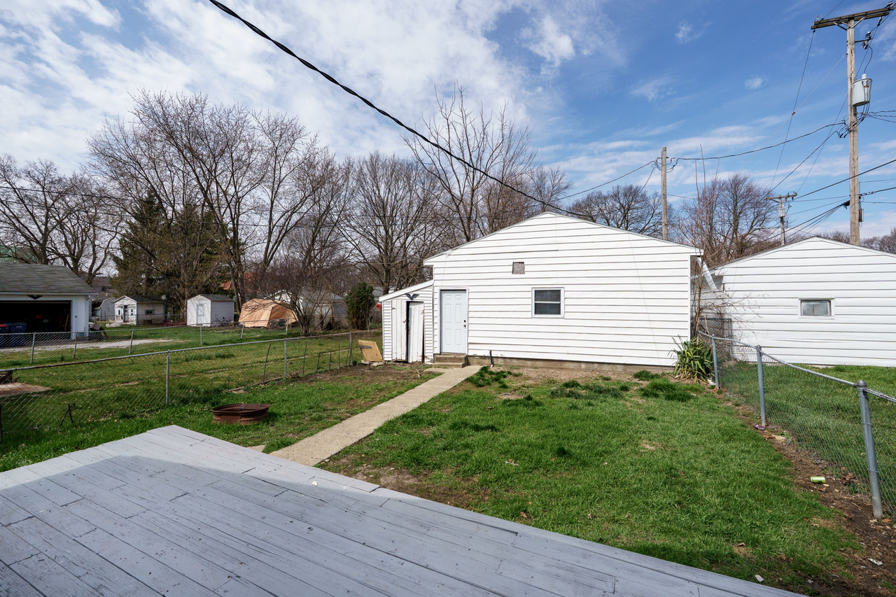 229 1st St #NA - Photo 3 of 3