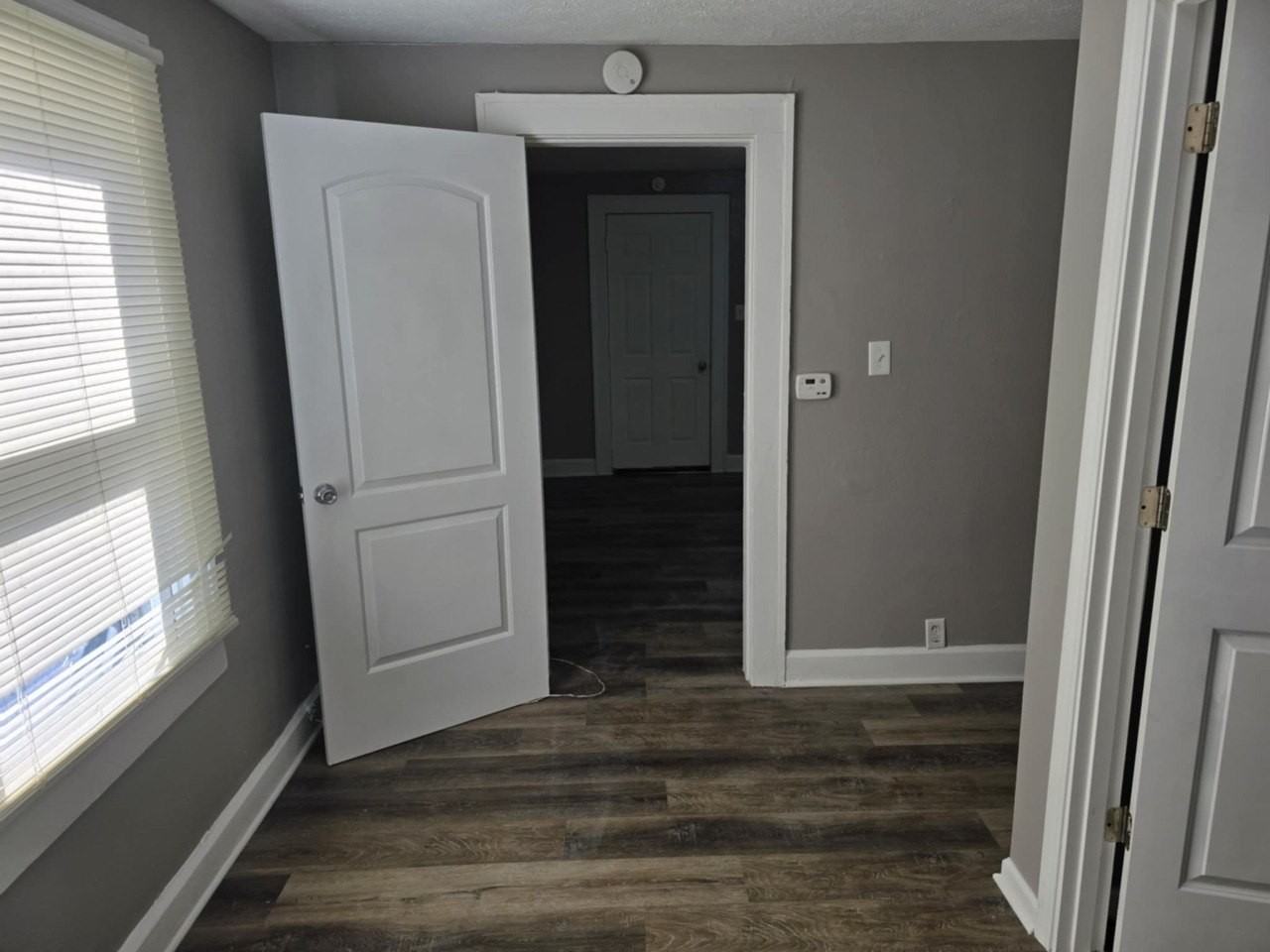 935 N Ewing St #B - Photo 2 of 7