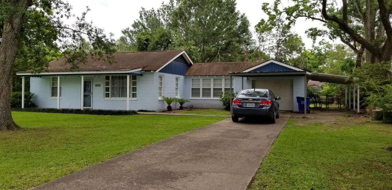 2629 Dowling St #NA - Photo 2 of 17