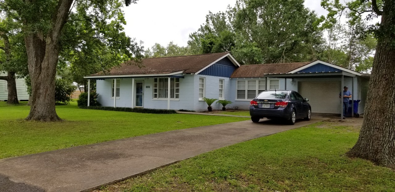2629 Dowling St #NA - Photo 3 of 17