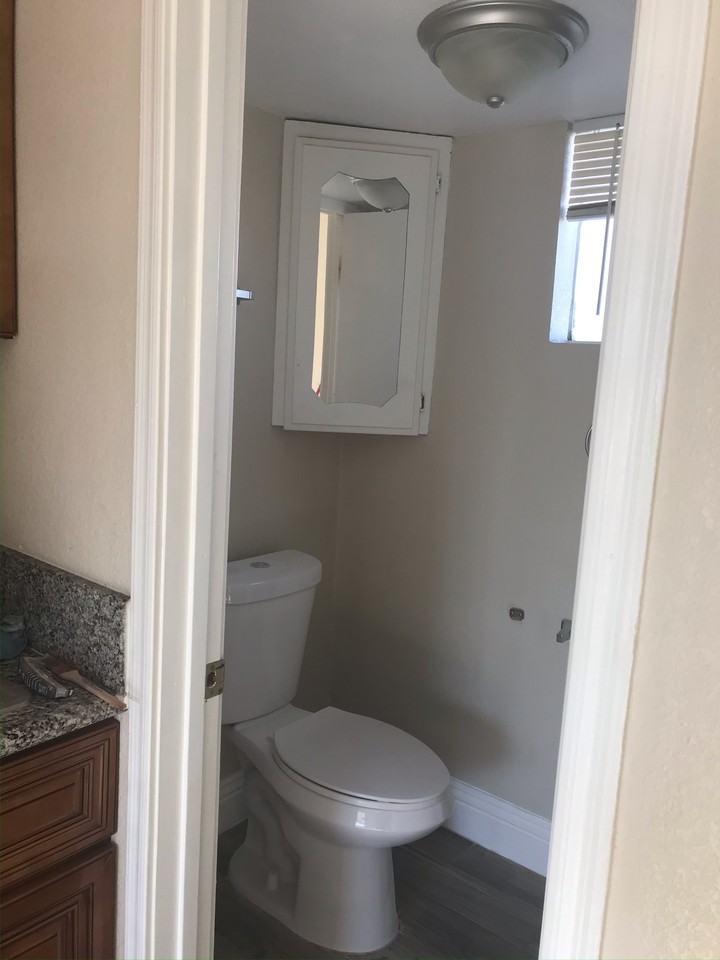 222 F St - Photo 7 of 11