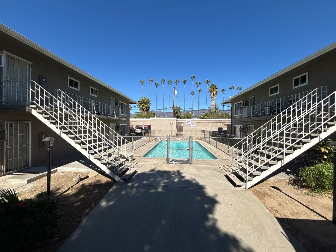 350 W 19th St #8 - Photo 3 of 18