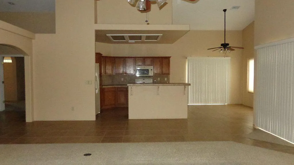 1428 Palm Dr #NA - Photo 3 of 10