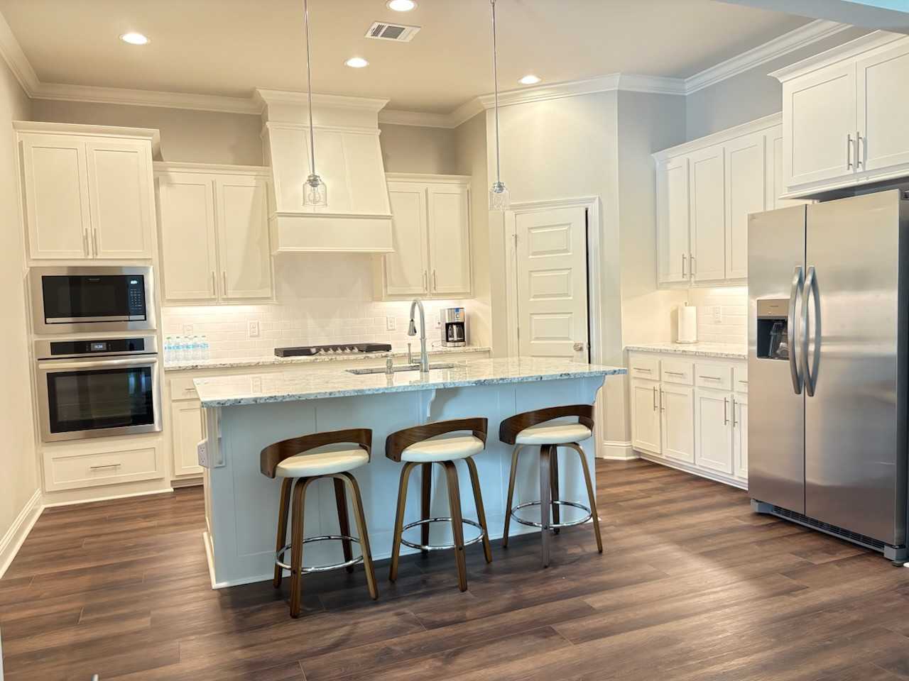 3492 Waterbury Ave #NA - Photo 3 of 12