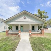 705 W 12th St #NA - Photo 1 of 1