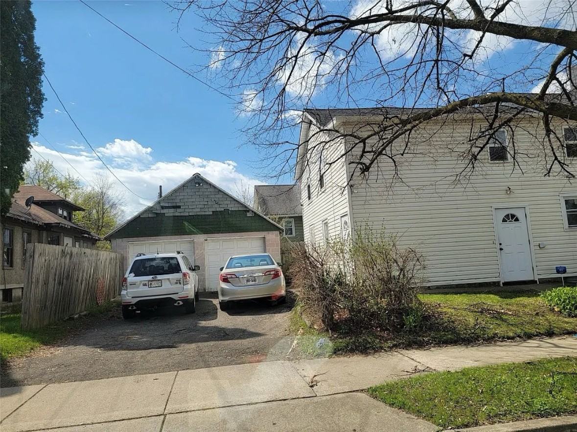 72 Conklin Ave #NA - Photo 2 of 9